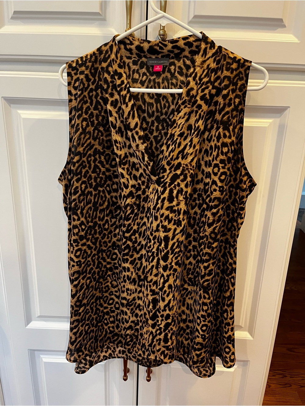 Vince Camuto Leopard Print Sleeveless V-Neck Top - Brown & Black